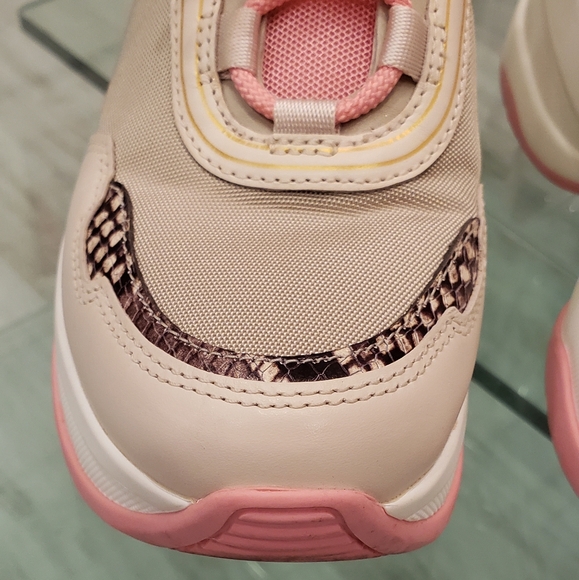 EUC- Michael Kors Olympia mixed media baby pink platform sneakers - Picture 3 of 14